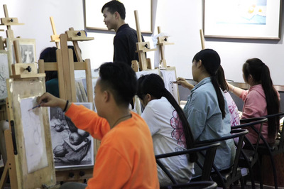 昆明赤育画室美术培训指南 地址、特色与服务